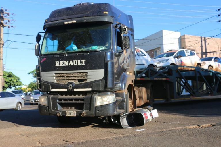 Motociclista Herido Al Ser Arrollado Por Un Cami N En Posadas El