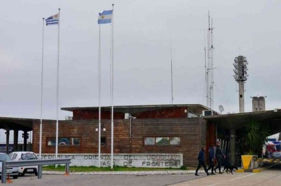 Uruguay prevé abrir sus fronteras en septiembre y analiza ofrecer vacunas a los turistas