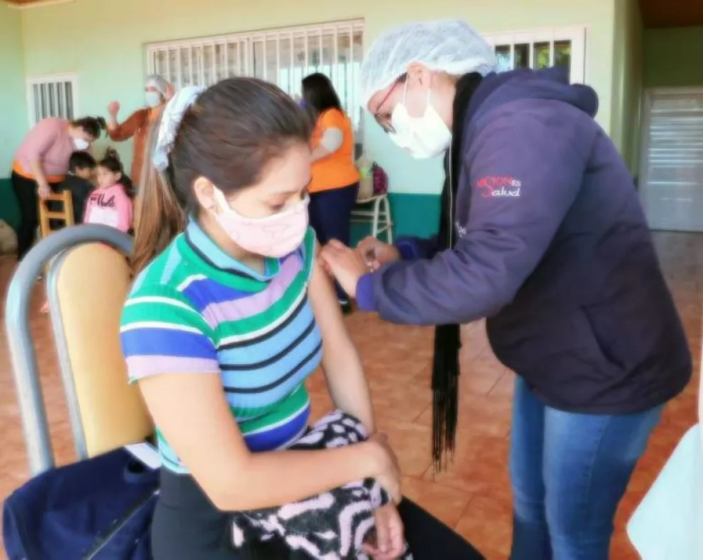 Exitosa jornada de vacunación en zona rural de Puerto Libertad 