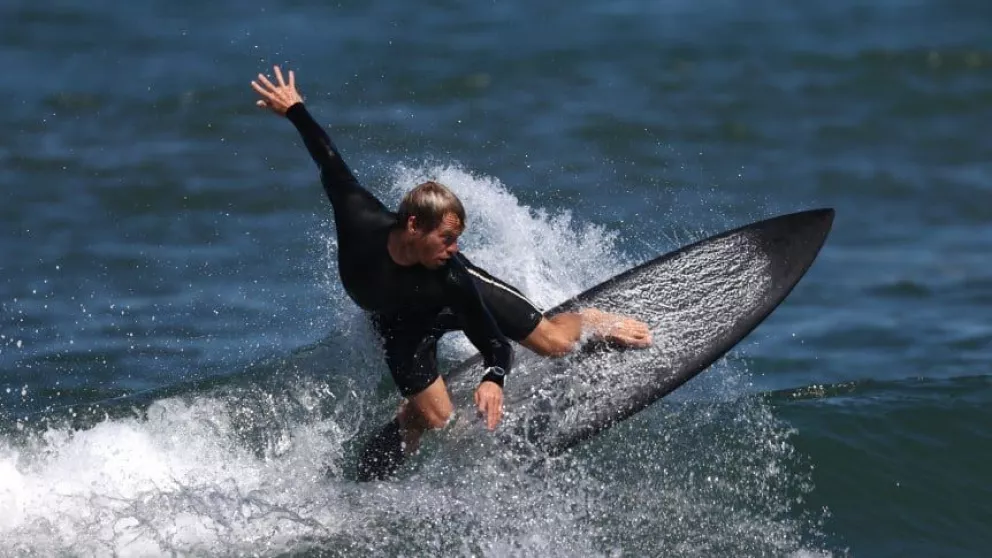 JJ.OO: el surf tuvo su debut en los Juegos Olímpicos y Usuna sigue en carrera