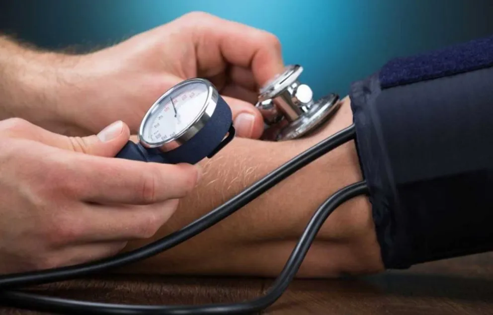 Hipertensión: una amenaza invisible que afecta a cuatro de cada diez pacientes adultos imagen-5
