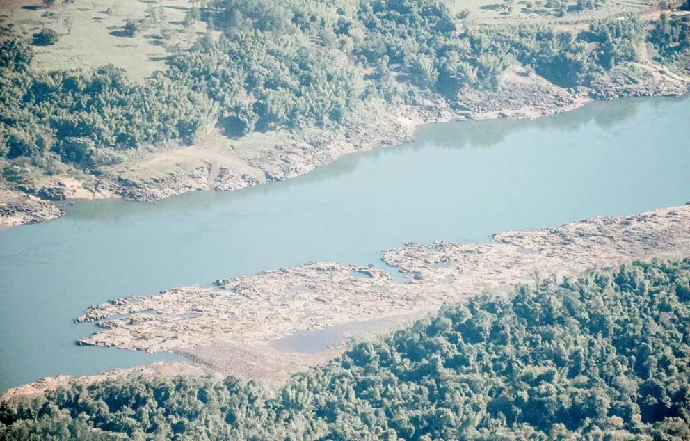 Expertos aseguran que el río Paraná acumula cinco meses de bajante continua 