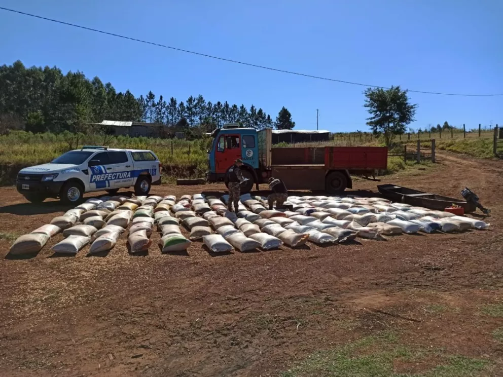 Prefectura secuestró más de seis toneladas de soja en El Soberbio 