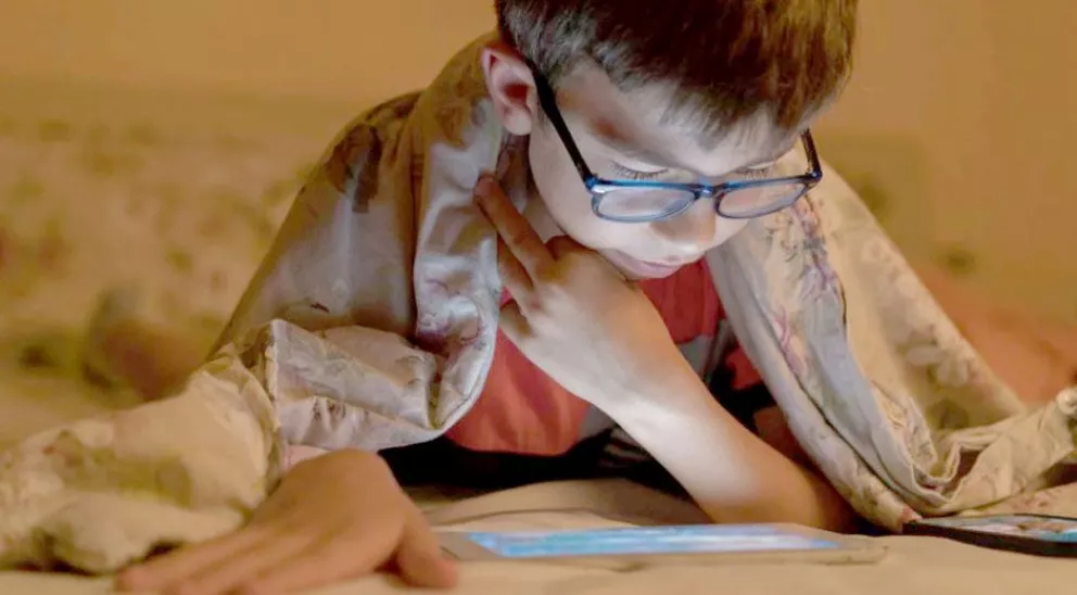 Crecen los casos de miopía  y ojos secos en niños por  uso excesivo de pantallas
