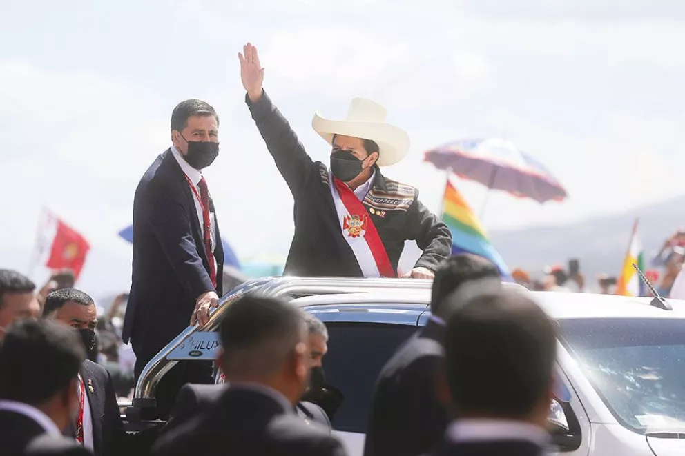 Los pro y los contra del  nuevo presidente peruano