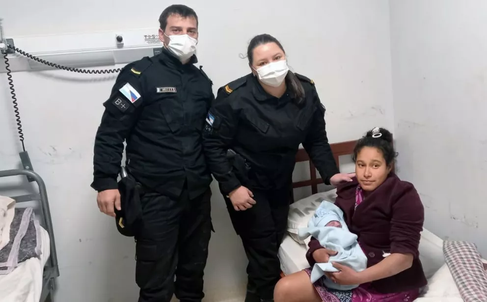 Policías asistieron a una mujer durante un parto en San Pedro