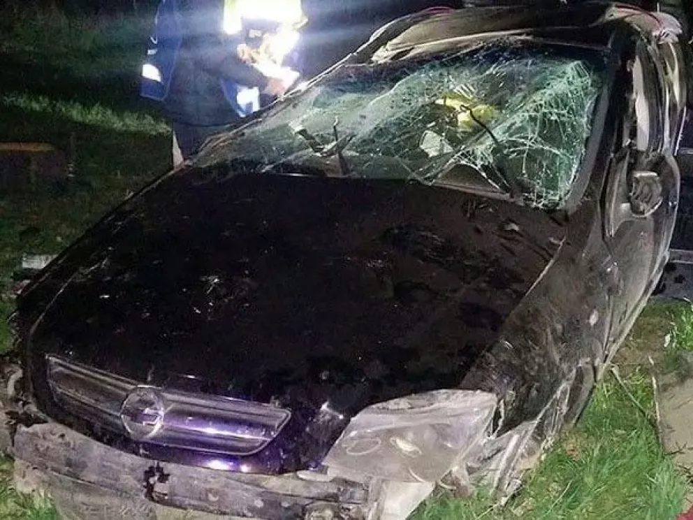 Obereño sobrevivió al vuelco de un auto en Entre Ríos, cuyo conductor murió en el acto