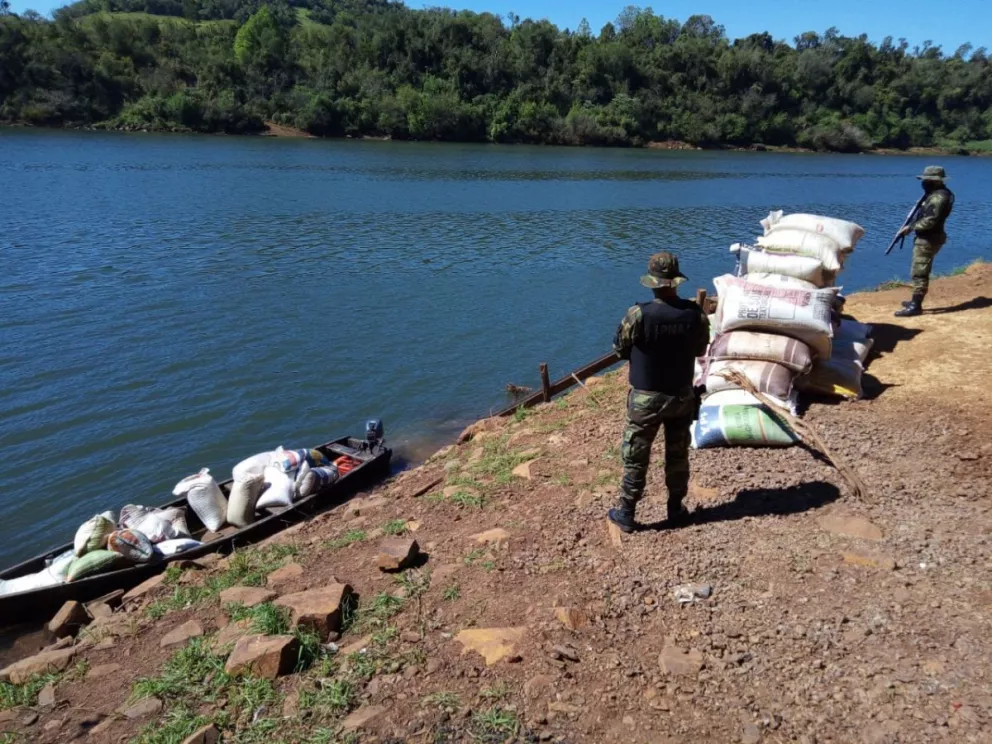 Prefectura secuestró más de cinco toneladas de soja en El Soberbio