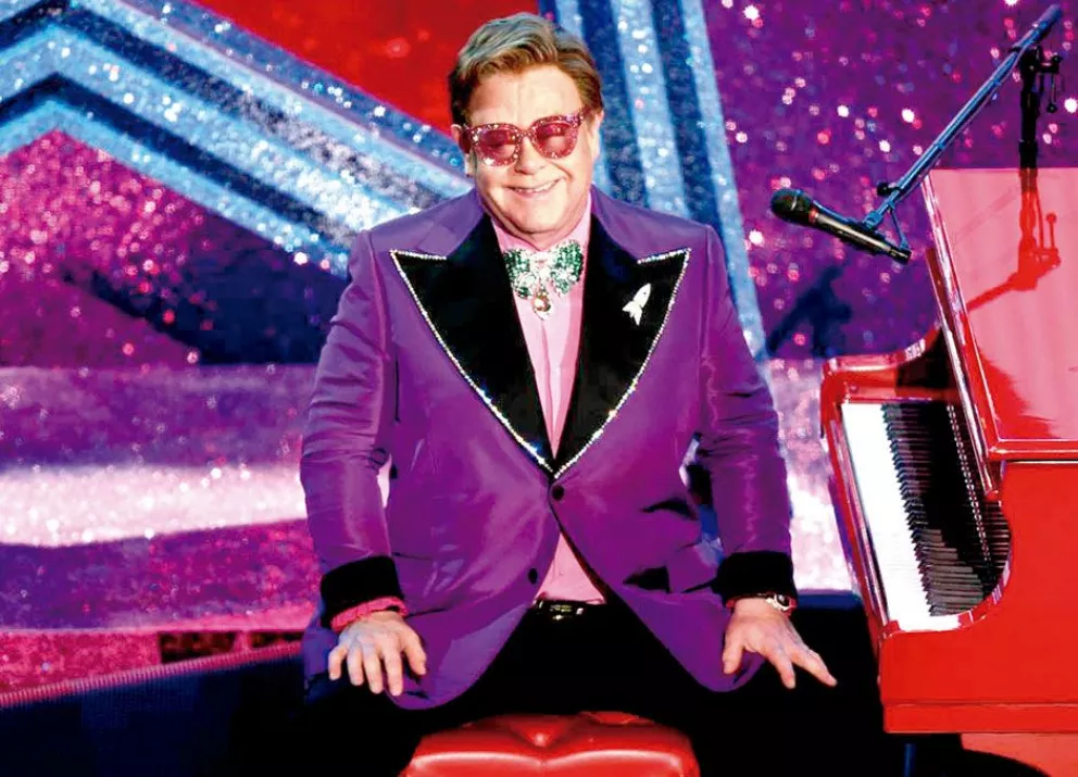 Elton John se tiene que operar la cadera
