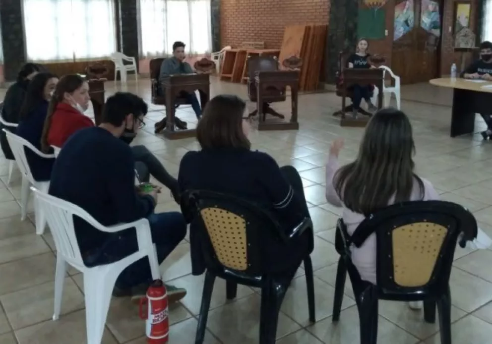 Primera sesión del Concejo Estudiantil en Ruiz de Montoya