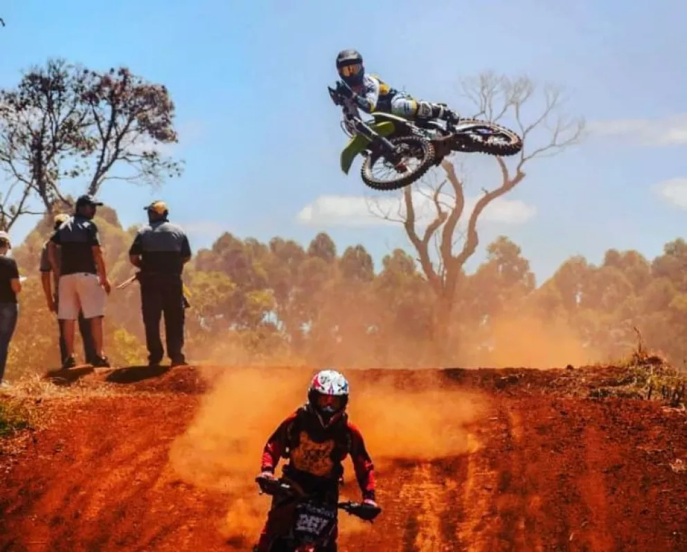 La Unión de Pilotos comienza su campeonato de Motocross en San Vicente