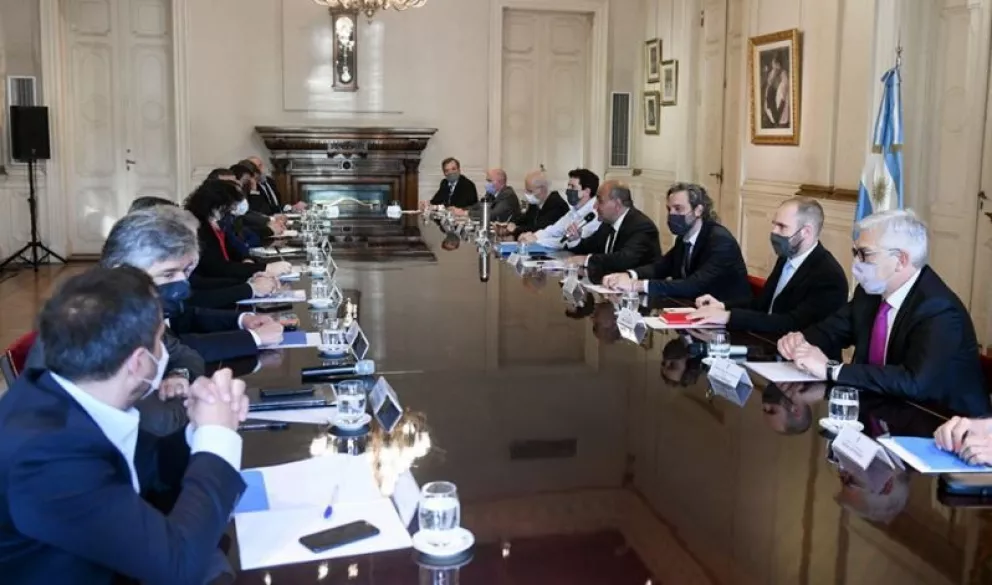Juan Manzur encabeza la primera reunión del Gabinete