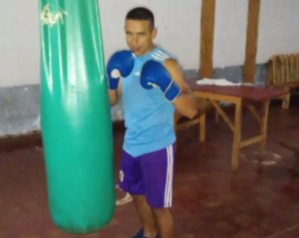 Condenado por homicidio en 2013 competirá en pelea de kickboxing