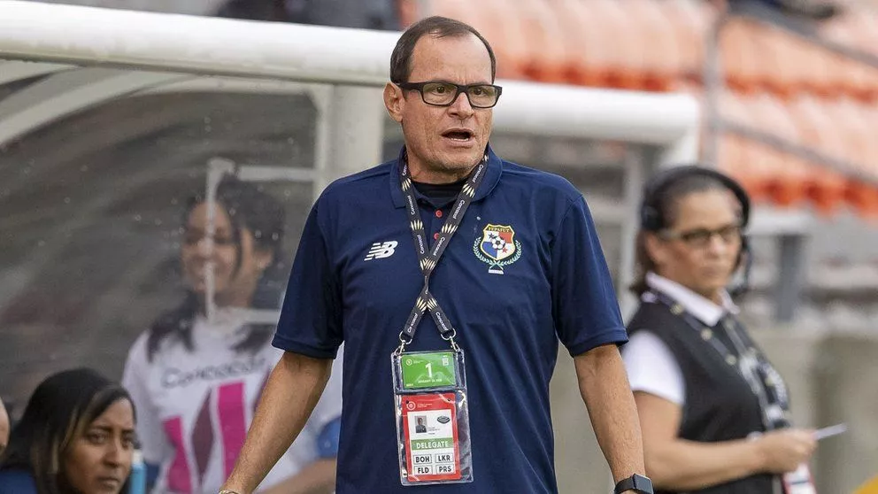 Ordenan la detención del ex entrenador de la Selección femenina de Venezuela acusado de abuso sexual