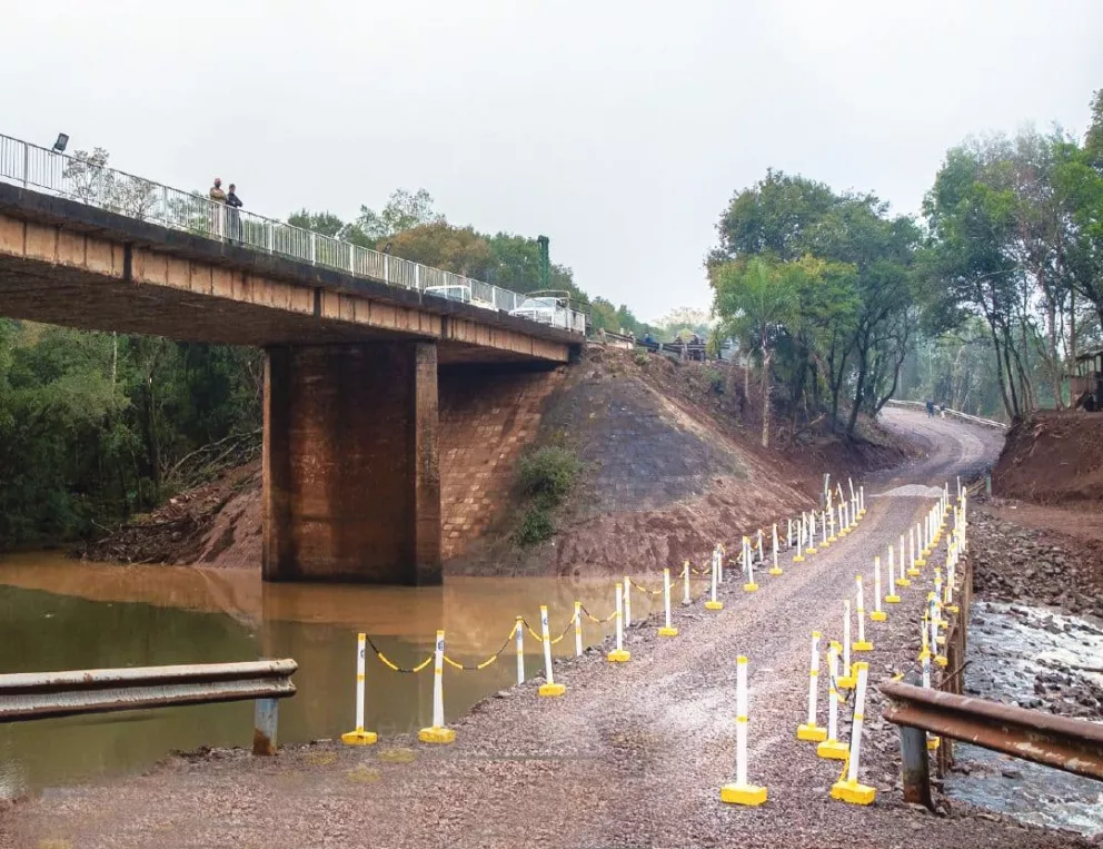 El puente provisorio sobre el arroyo Pindaytí reabriría hoy