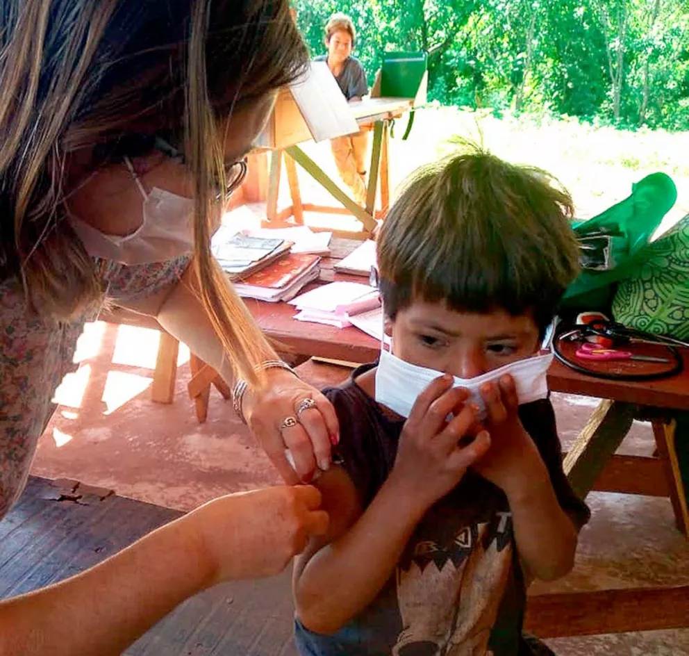 Vacunación anticovid en niños llegó a las aldeas mbya 
