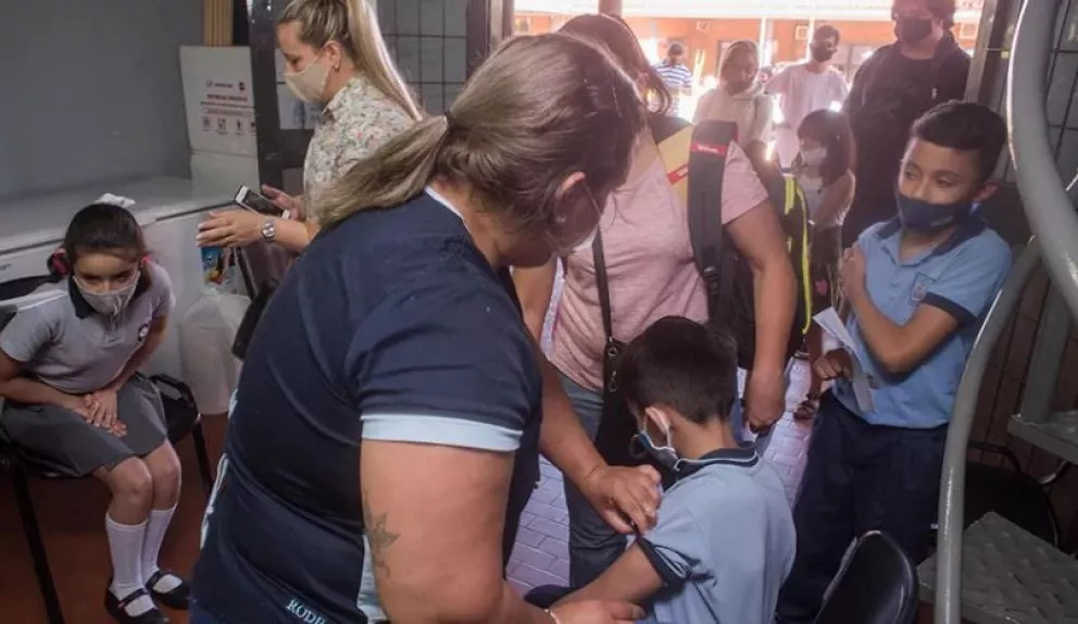 Este viernes comenzará la vacunación anticovid en escuelas misioneras
