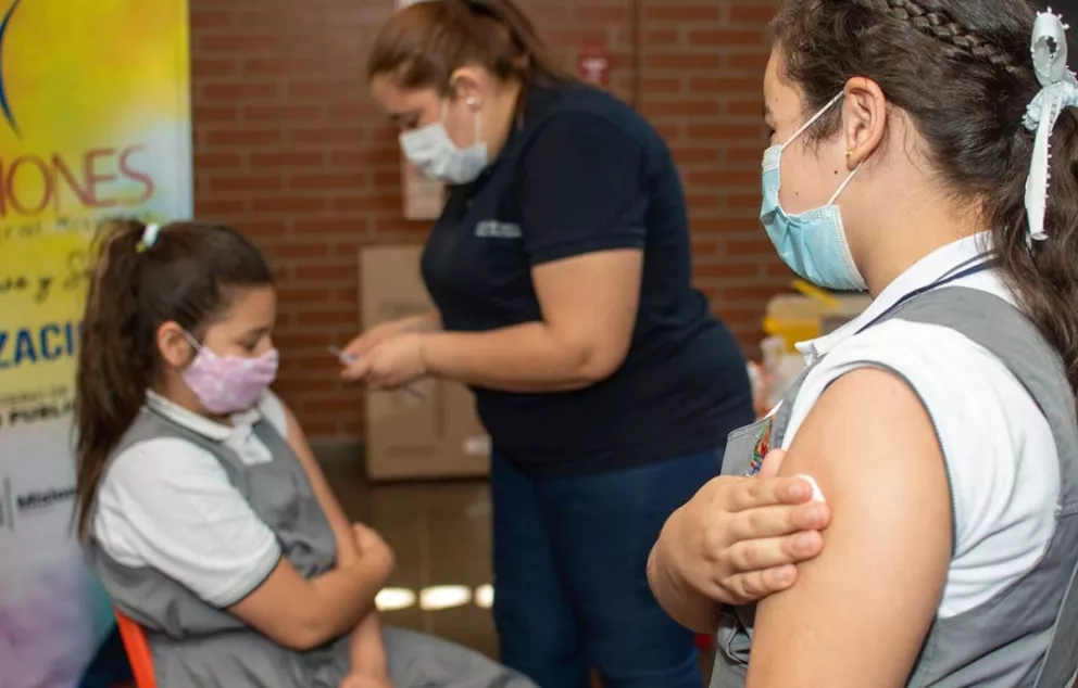 Ya se vacunaron más de 100 mil adolescentes en Misiones 