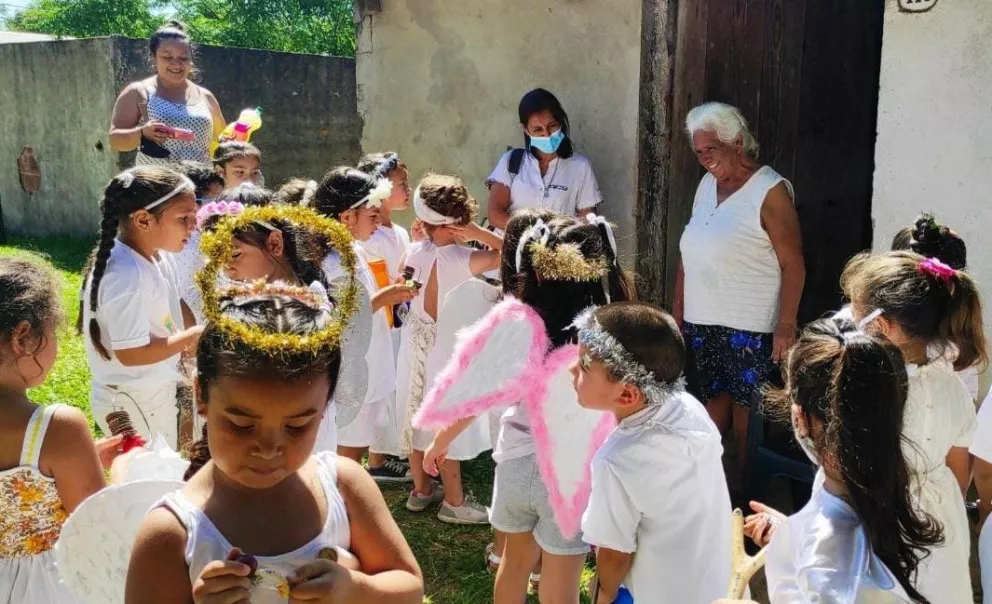 Tradiciones: el “Ángeles Somos” se mantiene vivo en Ituzaingó