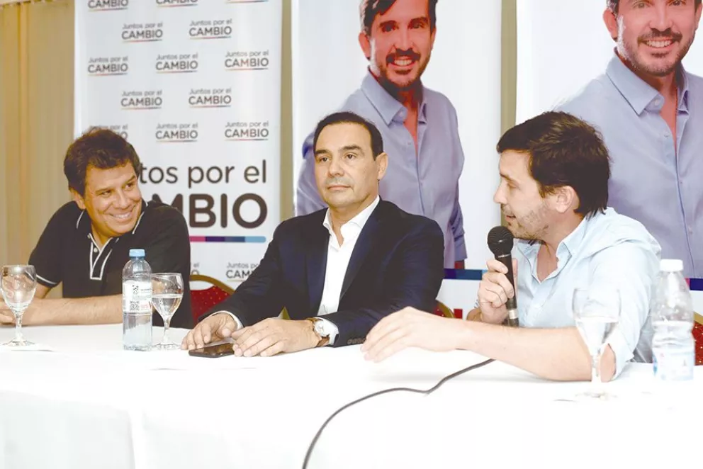 Valdés y Manes acompañaron a candidatos a diputados de JxC