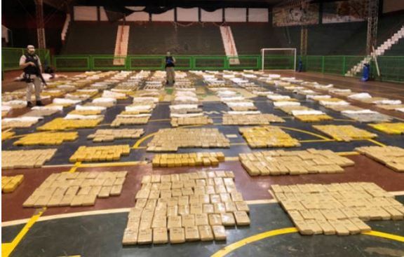 Prefectura decomisó un cargamento de casi 4.500 kilos de marihuana en Puerto Libertad y Santa Ana