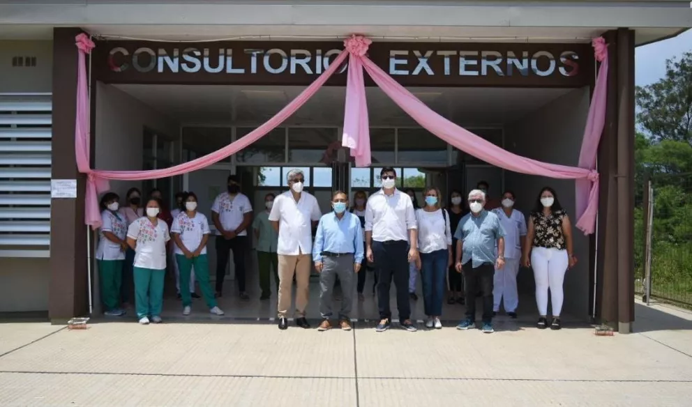 El Hospital de Ituzaingó recibió nuevo equipamiento que incluyó móvil para atención primaria