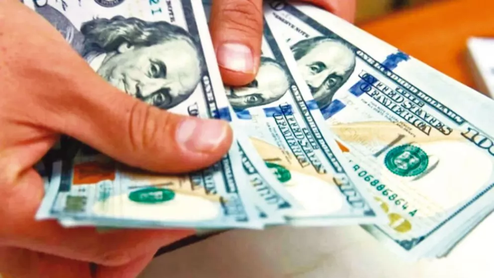 El dólar blue llegó a $205 en medio de especulaciones