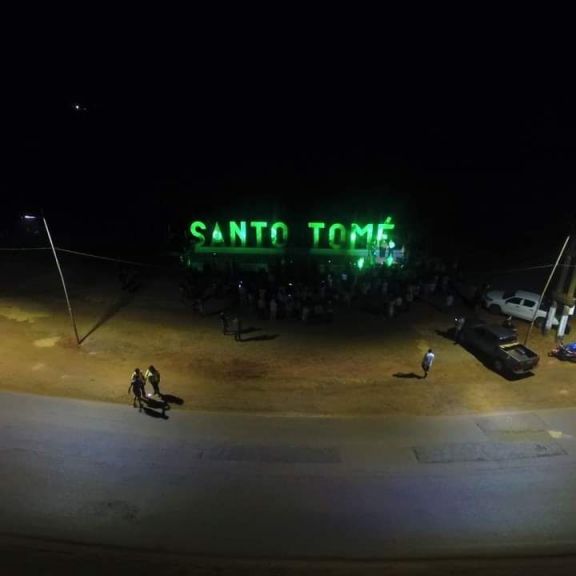Se inauguraron las letras corpóreas en el acceso de Santo Tomé