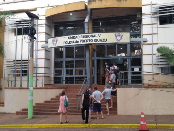 Más de 600 turistas justificaron el no voto en Puerto Iguazú 