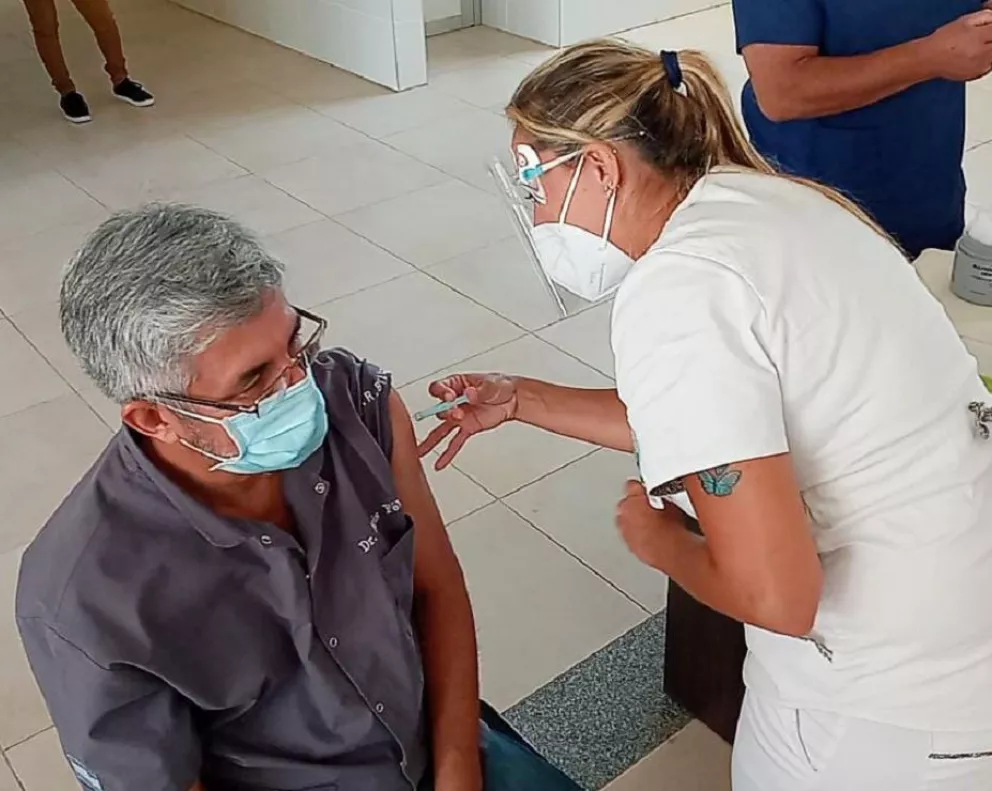Corrientes avanza con el refuerzo de la vacuna Covid-19