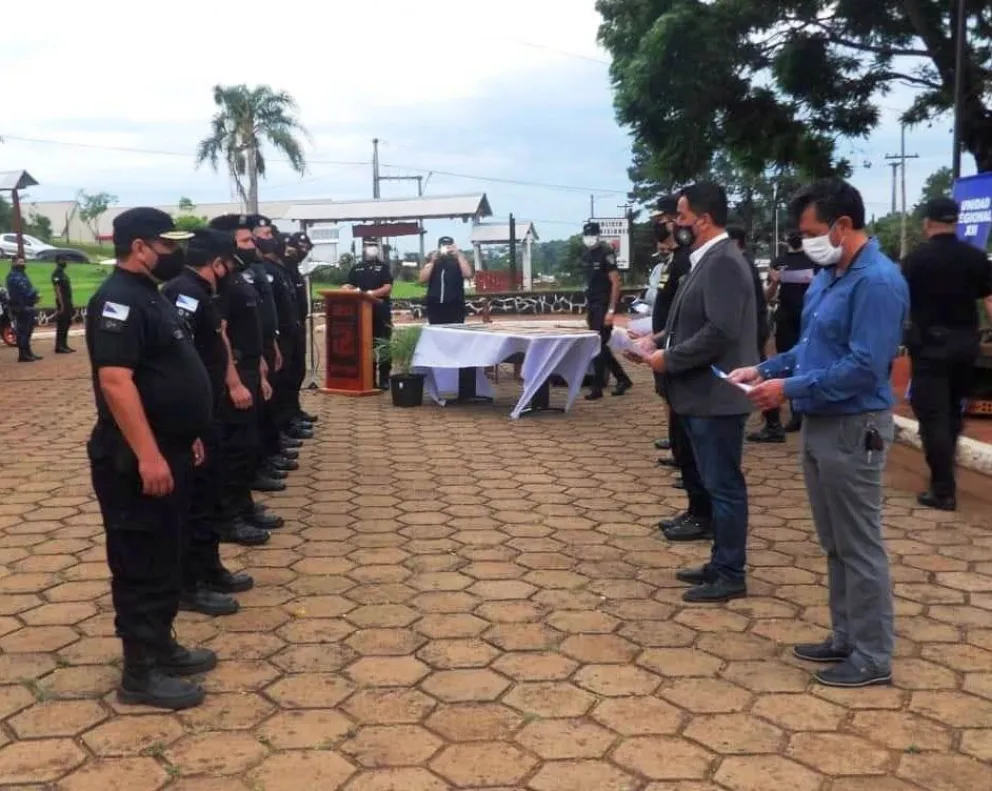 Reconocieron a efectivos policiales de Bernardo de Irigoyen por su accionar profesional