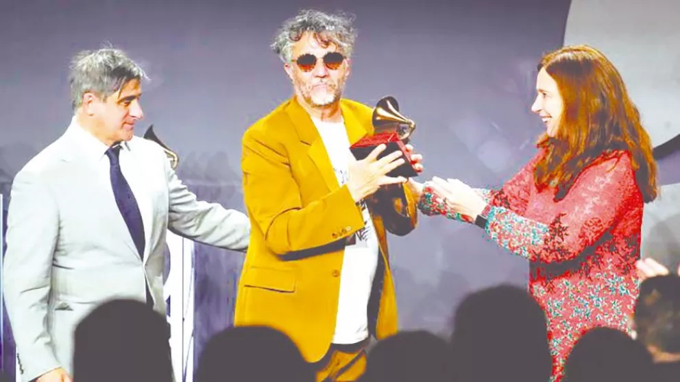 Fito Páez recibió el Latin Grammy a la excelencia musical