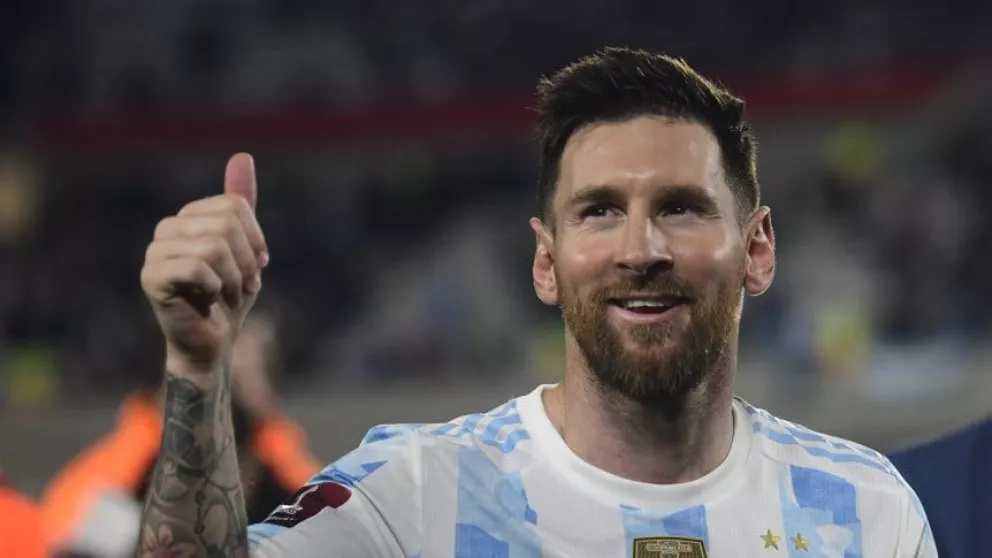 Messi recibió el alta con PCR negativo y partió rumbo a París para sumarse a los entrenamientos del PSG