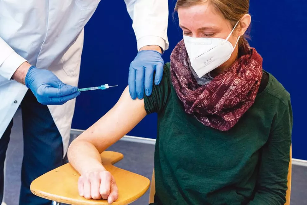 Alemania intensifica el debate para la vacunación obligatoria