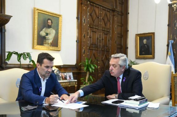 Fernández anunció el inicio del proyecto de construcción del gasoducto Néstor Kirchner