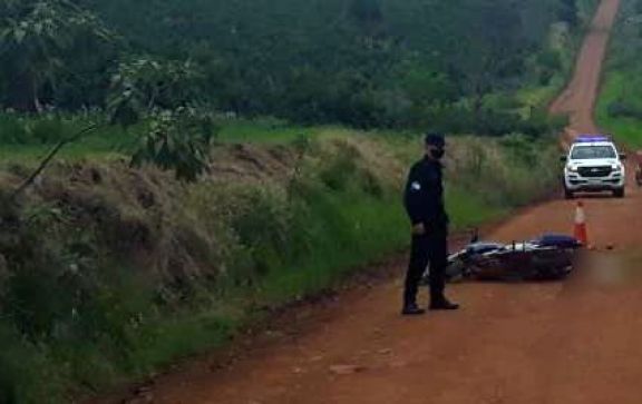 Despistó y murió al caer de su motocicleta en Panambí