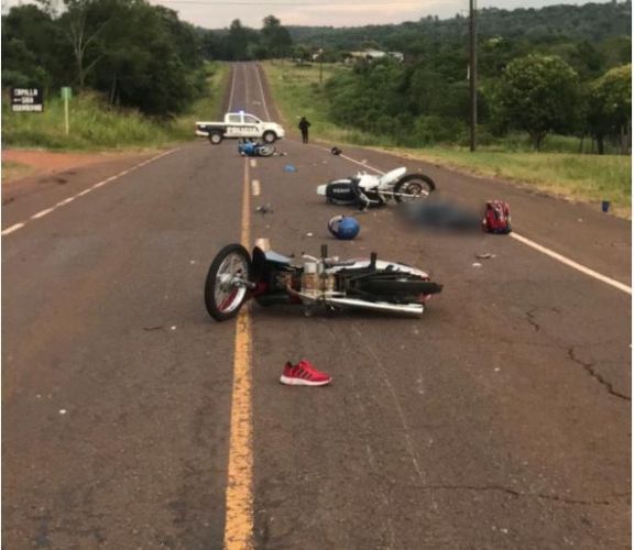 Múltiple choque entre motocicletas resultó con una víctima fatal en San Javier