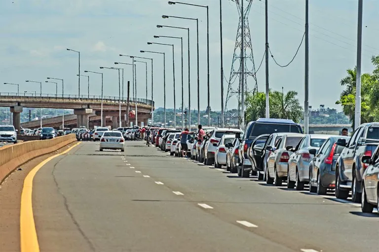 Por segundo día seguido, primó el cruce hacia Paraguay de cara a las fiestas