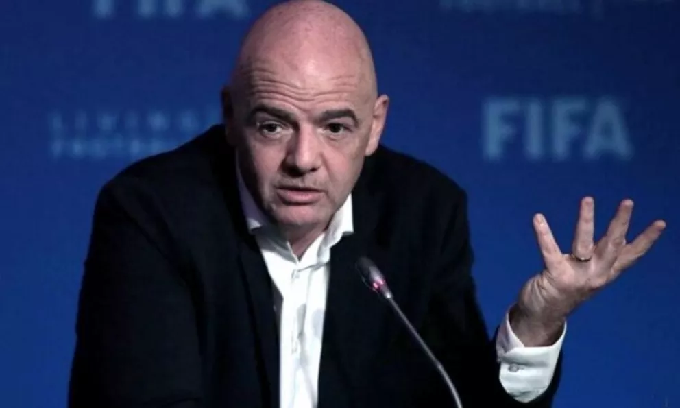 La FIFA dice que tiene "mayoría" para aprobar los Mundiales cada dos años