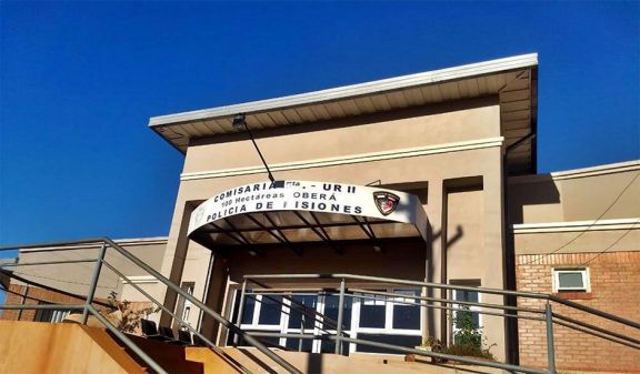 Le pidieron un cigarrillo y como no tenía lo apuñalaron en el abdomen