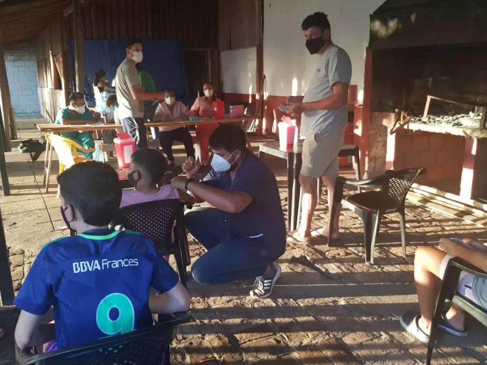 Ituzaingó: trasladaron la campaña de vacunación a los barrios