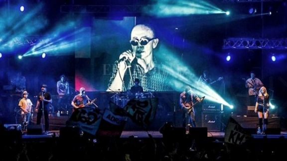 Nuevo video del Indio en el show  de su banda en La Plata
