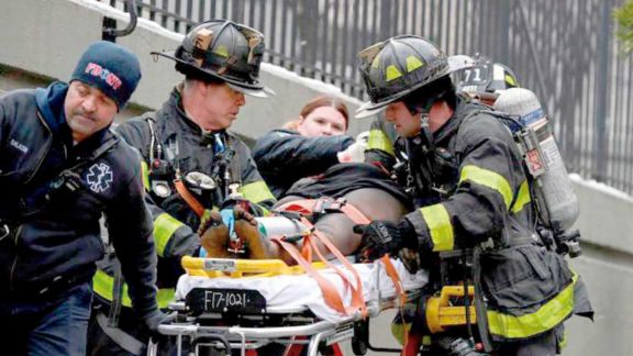 Nueva York: 19 muertos  en incendio en un edificio