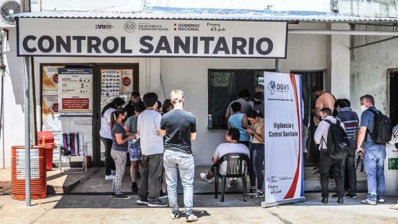Paraguay no exigirá carnet de vacunación para tráfico vecinal