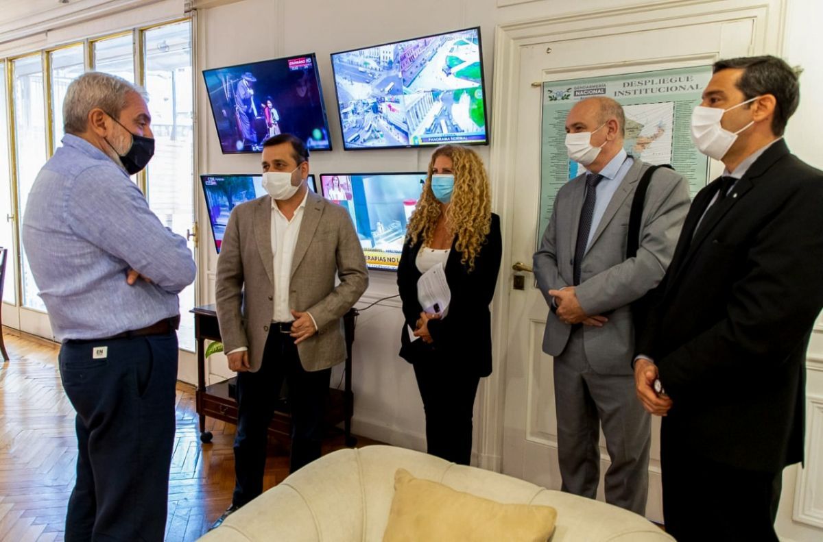 Herrera Ahuad requirió a la Nación equipamiento para combatir los incendios forestales
