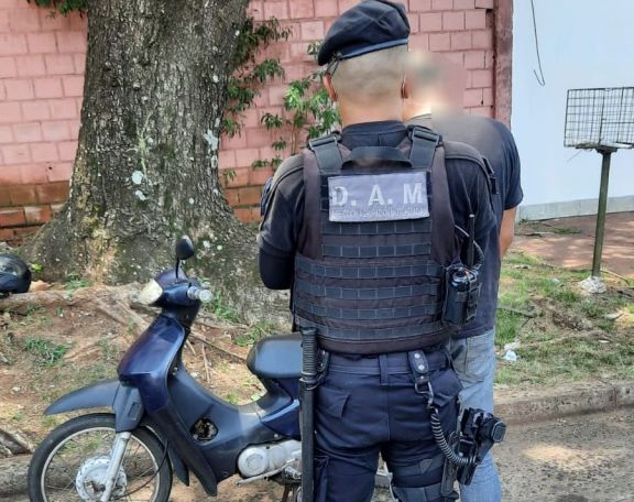 Un detenido y una motocicleta incautada por tener los papeles adulterados 