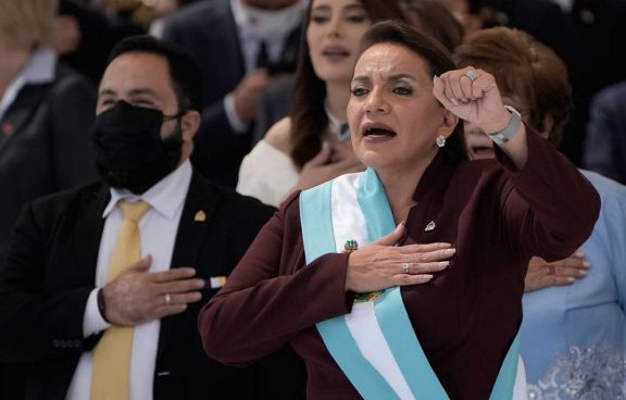 Xiomara Castro juró como nueva presidenta de Honduras