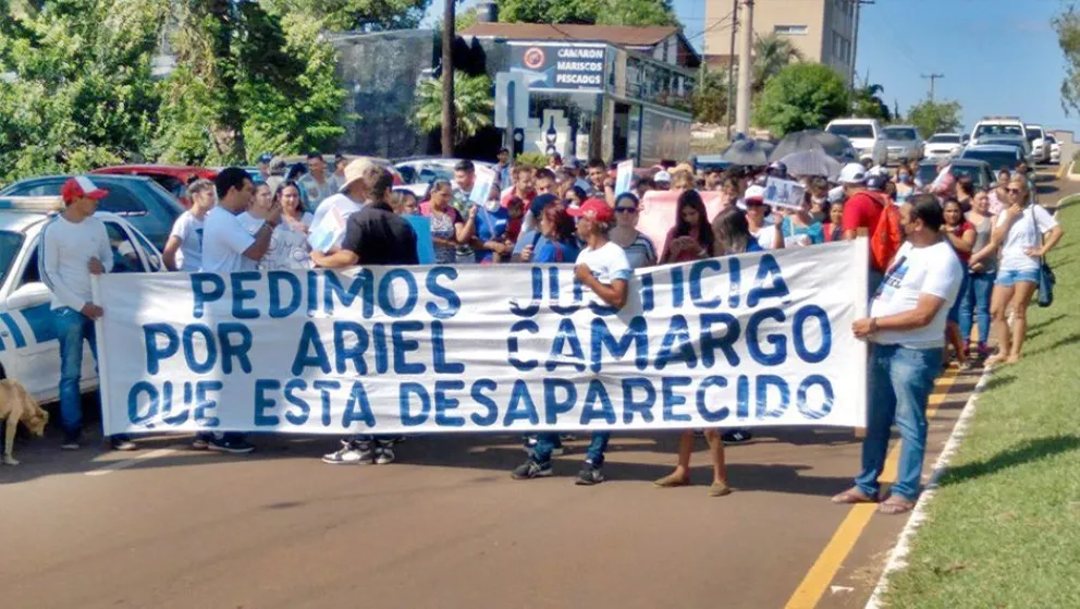 Familiares del joven asesinado en Irigoyen marcharon por Justicia