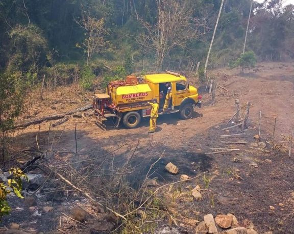 Montecarlo: bomberos voluntarios juntan fondos para comprar una cisterna 