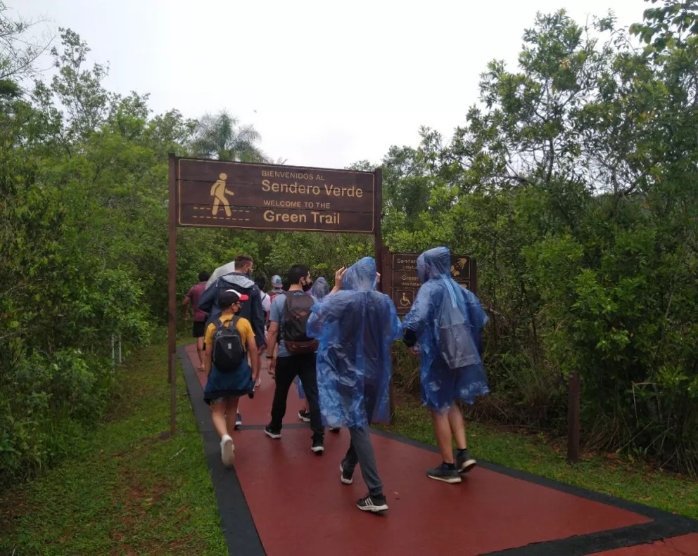 Tras la tormenta, el Parque Nacional Iguazú habilitó casi todos los circuitos en Cataratas